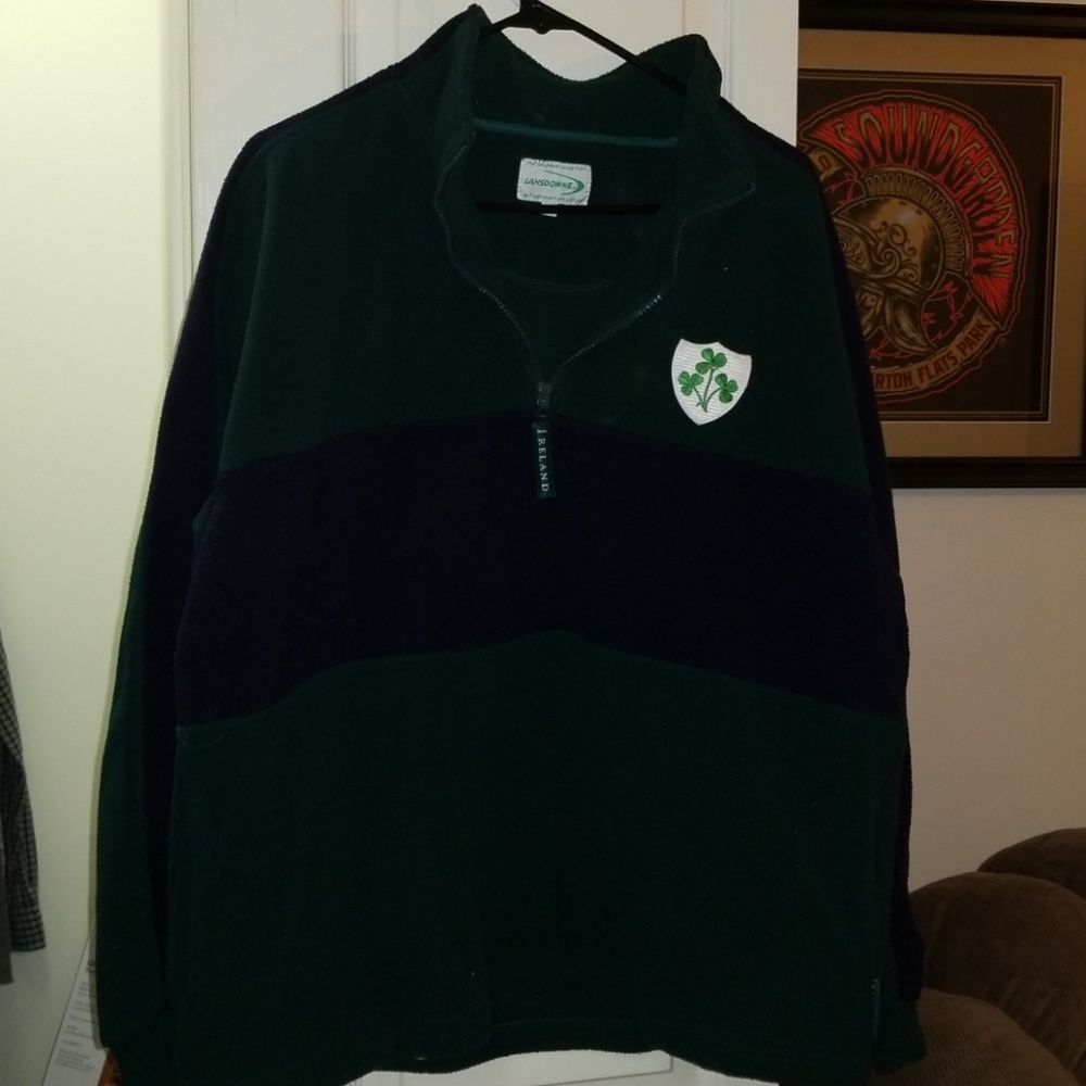Ireland fleece pullover